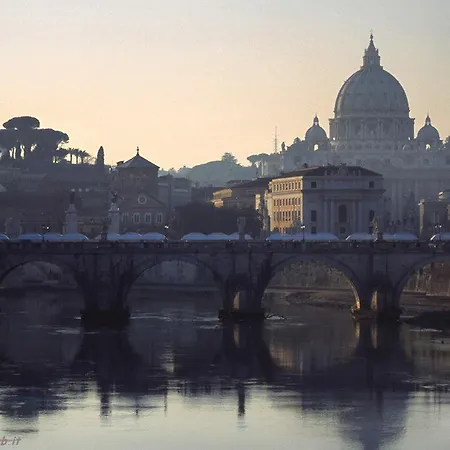 Blu In Vatican